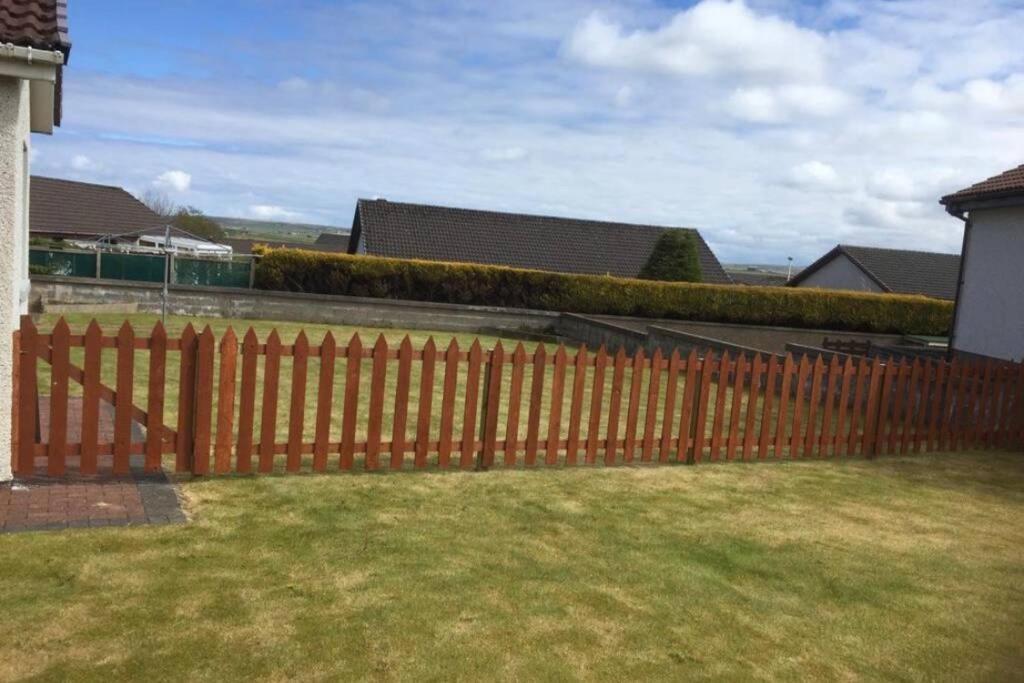 Two Bed Bungalow With Garage And Hot Tub Lägenhet Thurso Exteriör bild